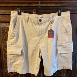 Cargo Shorts.                                      NWT size 36